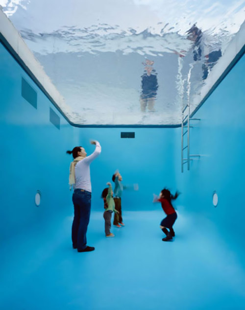 ruineshumaines:Swimming Pool, an amazing and visually confounding installation by Leandro Erlich.