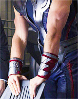 zionnezz:  luciusa:   9 photos of Thor’s arms - asked by no one but you’re welcome     X   