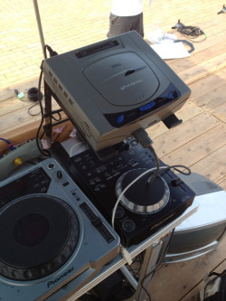 junkyokohama:  今日のDJ機材！……….????