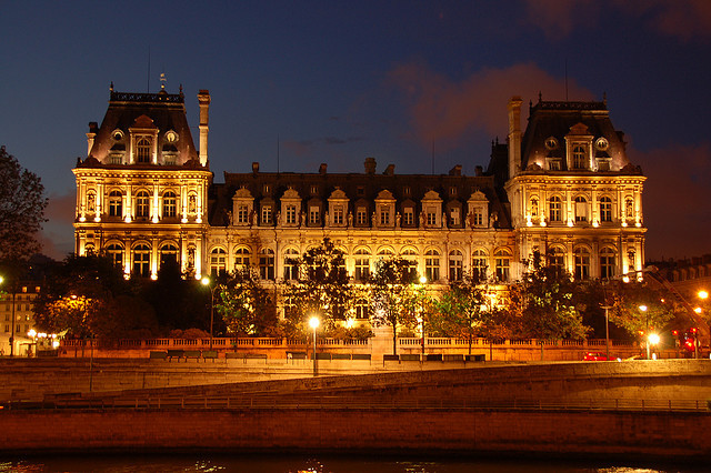 ysvoice:  | ♕ |  Bon nuit Paris - Hôtel de ville  | by © Claudine Dalcourt