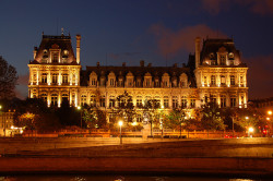 Ysvoice:  | ♕ |  Bon Nuit Paris - Hôtel De Ville  | By © Claudine Dalcourt