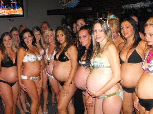 XXX maiesiophile:  wowâ€¦.  pregnantwomen: photo