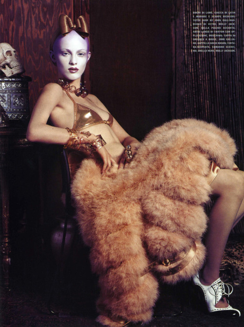 seaborder: Mood-Magic-Magnificent, Vogue Italia March 2004, Photographer: Steven Klein, Model: Karen