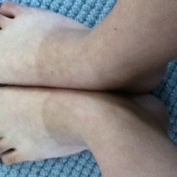 errrr, really awkward Toms tan&hellip;.. #Toms #nofilter #awkwardfeetpictures  (Taken with instagram)