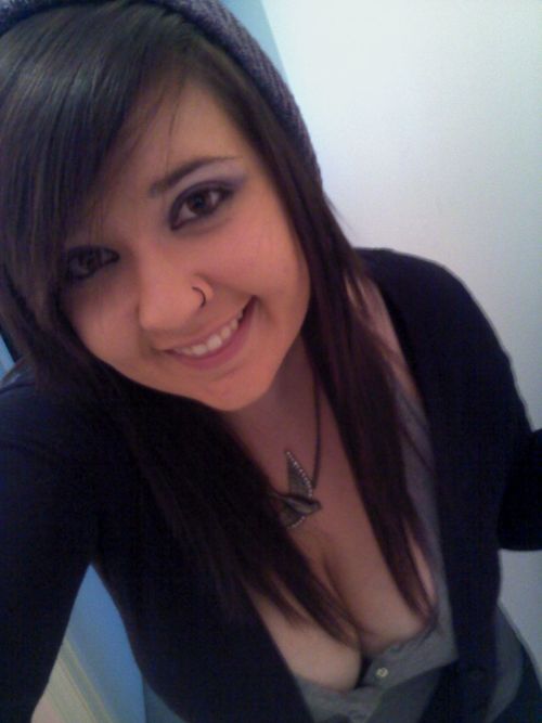 bemysweetrunaway:  Sometimes, I like to pretend I’m pretty just so I don’t feel so down on myself<3 