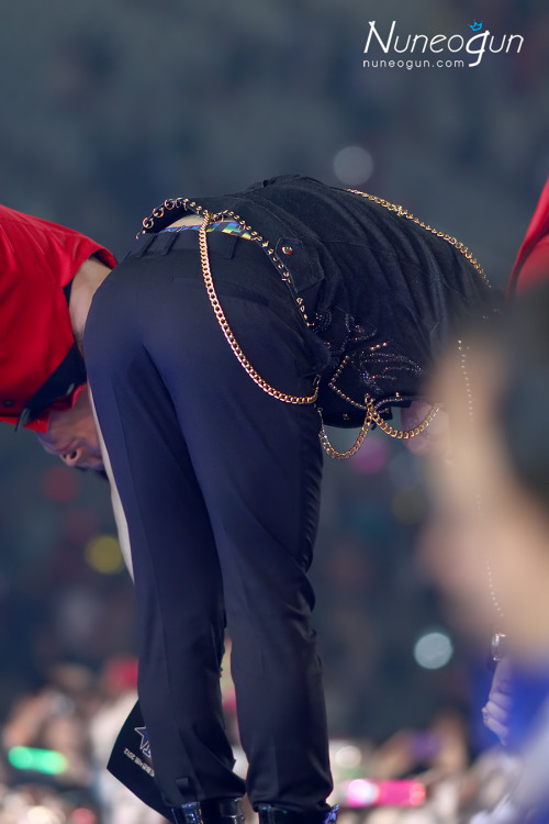 deullie-sshi:  DAT ASS.