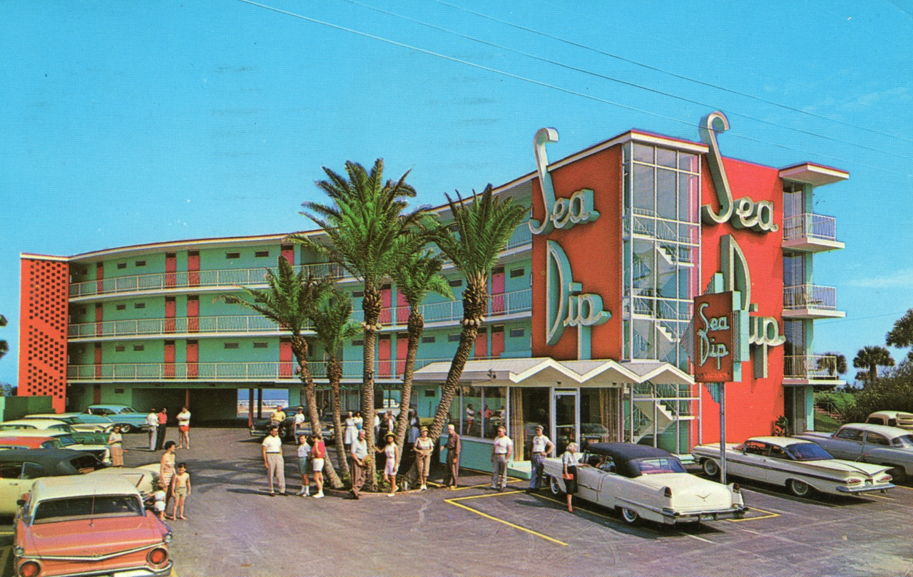 shitfuckingfuckshit:  midcenturymodernfreak:  Sea Dip Motel | Daytona Beach, Florida