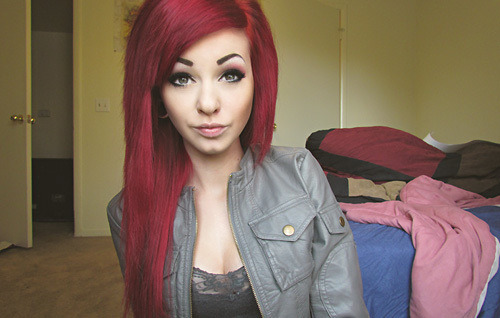 iwilltakeyoutowonderland:  Shes fucking beautiful.