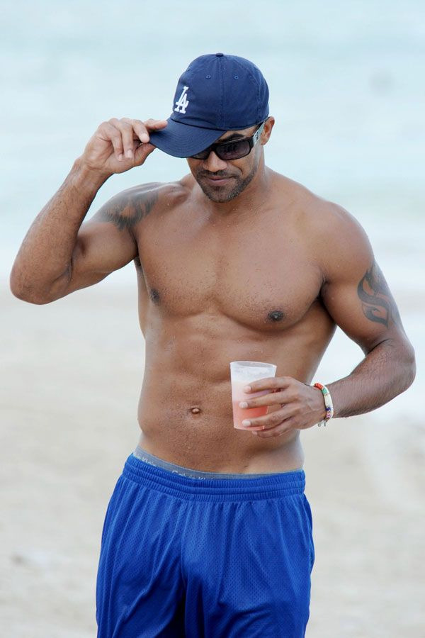 guys-with-bulges:  Shemar Moore and his cocktail, and cockhead. More rare male celebrity