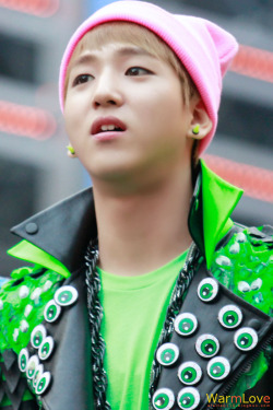 fuckyeahb1a4archive: DO NOT EDIT. | -warm love- shot by aletta 「aletta0118.blogbus.com」    BARO UR HAIR. I SAW PICS EARLIER BUT I JUST CANT I CANT. UNF