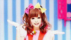 dalshabetintl-deactivated201612:  Kyary Pamyu Pamyu - PONPONPON 