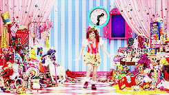 dalshabetintl-deactivated201612:  Kyary Pamyu Pamyu - PONPONPON 