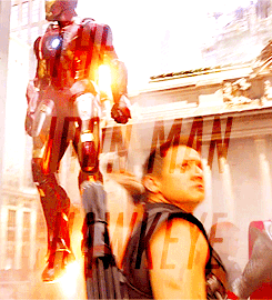 ♣ 29/100 pictures of the cast of The Avengers.  