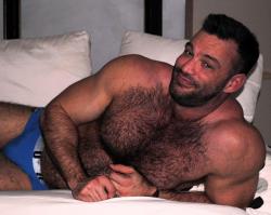 guysthatgetmehard:  hairy fucker aaron cage