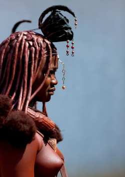 distritomural:  Himba woman by Eric Lafforgue