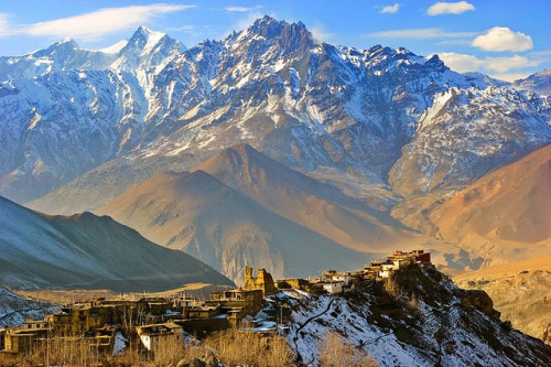 Jharkot village morning in Muktinath Valley, Nepal (by Las0m).