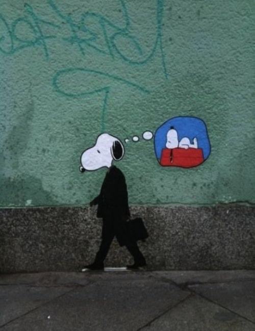 sinto, logo existo.