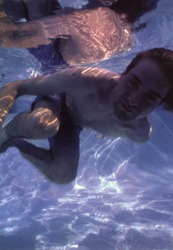 nirvananews:  From the “Nevermind” photo-shoot. 