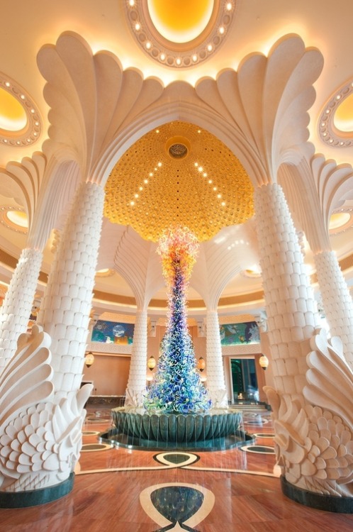 dollzi:Photo “Atlantis, The Palm: Lobby”