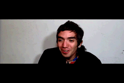 v-i-v-e-m-i-e-r-d-a:  aweolucas:  XODA CONCHETUMARE KLAJSGFALKSJGASLÑKJ<33  aaaaaaaaaah xoda hermoso weon:3 