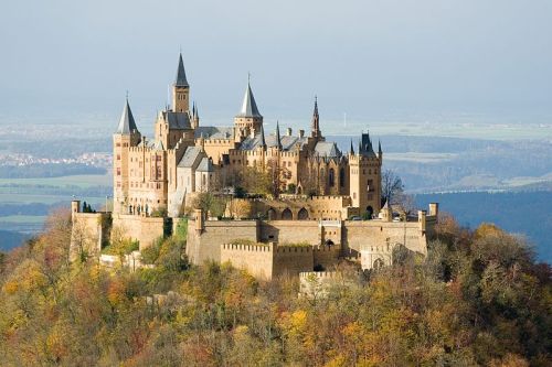 Hohenzollern CastleIt is considered the ancestral seat of the Hohenzollern family, which emerged i