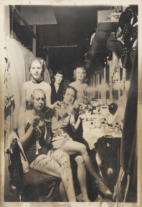 calumet412:  Vintage 30&rsquo;s-era photograph of showgirls in their dressing