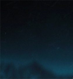 beeishappy:I’m officially leaping into the Loki/Hiddleston fandom. I bring offerings of mediocre gif
