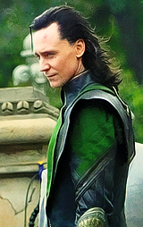 becca11389:  almond-shaped-alien-eyes:  Could Tom Hiddleston have ever imagined how