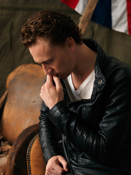 becca11389:  almond-shaped-alien-eyes:  Could Tom Hiddleston have ever imagined how he would completely obliterate fangirl ovaries just by playing a villain? What if he’d said “No” to Loki? …makes you wonder where he’d be today and if the other