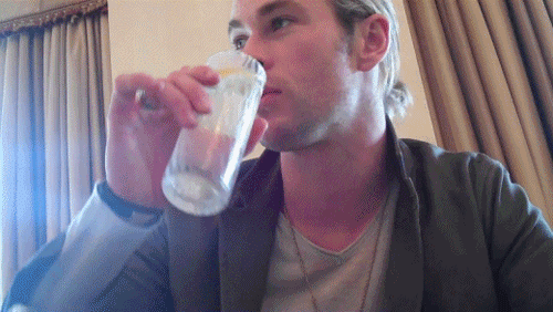 khelleren:  kamero-gomez:  THE ODINSSONS VS. WATER Gifs from v322321  Water: 2 The