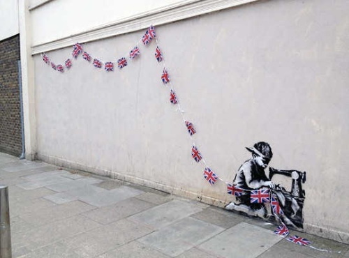 Banksy&rsquo;s latest work on the side of poundland