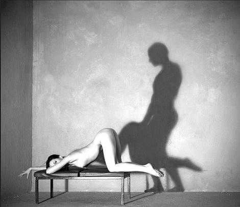 infinite-paradox:  Waiting   Sexy this is&hellip;