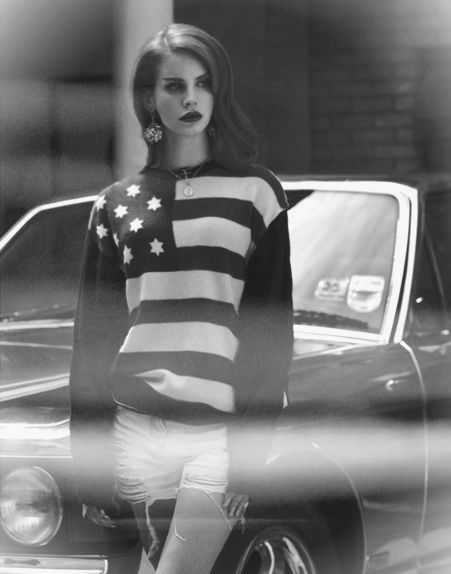 forthosewhocravefashion:  Lana Del Rey 