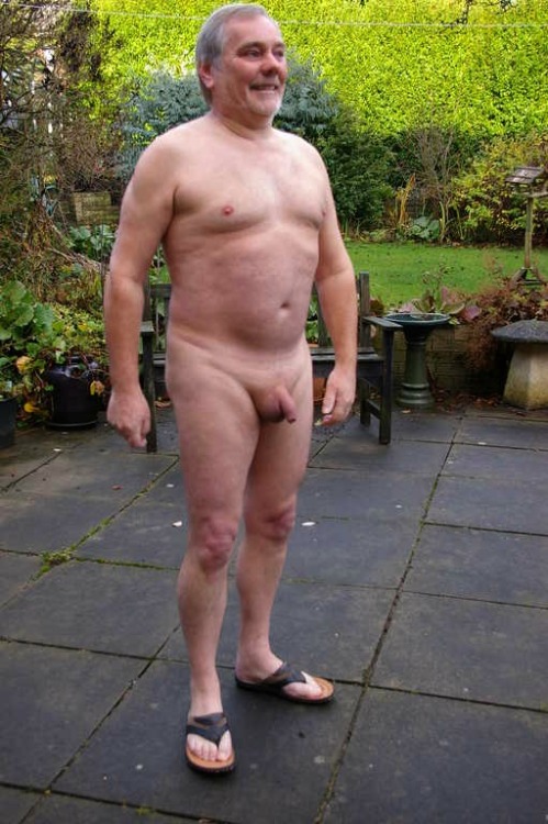 http://senioretgay2.tumblr.com/post/23107522076