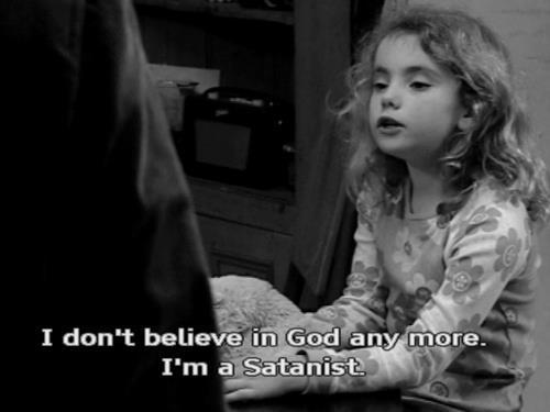 societycallsmeugly:  grunge and kawaii and blood and stuff ok xo