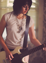 dougiepoynters:  Kristen Stewart Alphabet | J | Joan Jett 