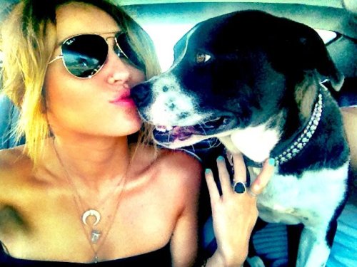 fashionqueenmiley:Miley & Mary Jane
