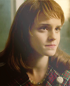 evelinasarchive-blog:  Emma Watson in My Week with Marilyn.  