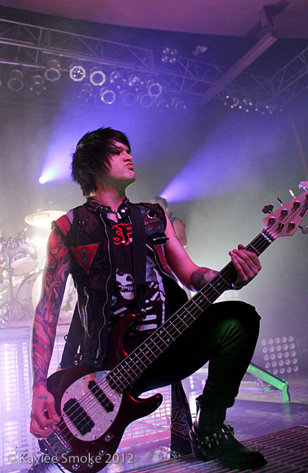 kayleesmokephotography:   Escape The Fate - TJ BellMay 11th, 2012 @ The GarrickWinnipeg, MB© Kaylee 