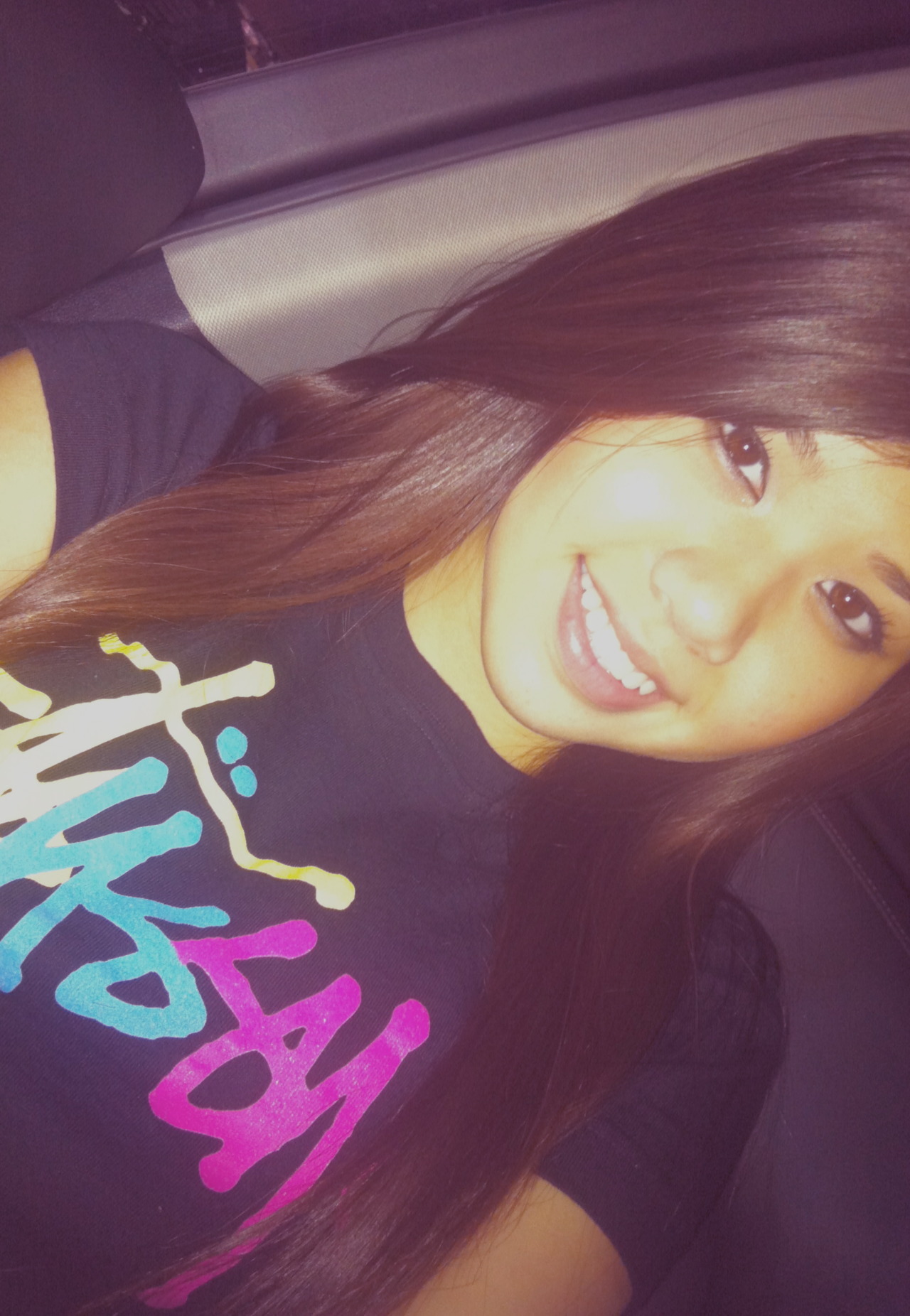 xasiangirlsx:  http://jennifernomiddlenamenguyen.tumblr.com/ :)