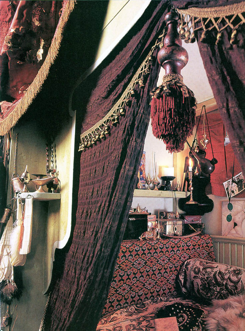 gh0stick:  tumblchorraden:  boredomandterrorconsume:  DREAM HOME.  More rooms at