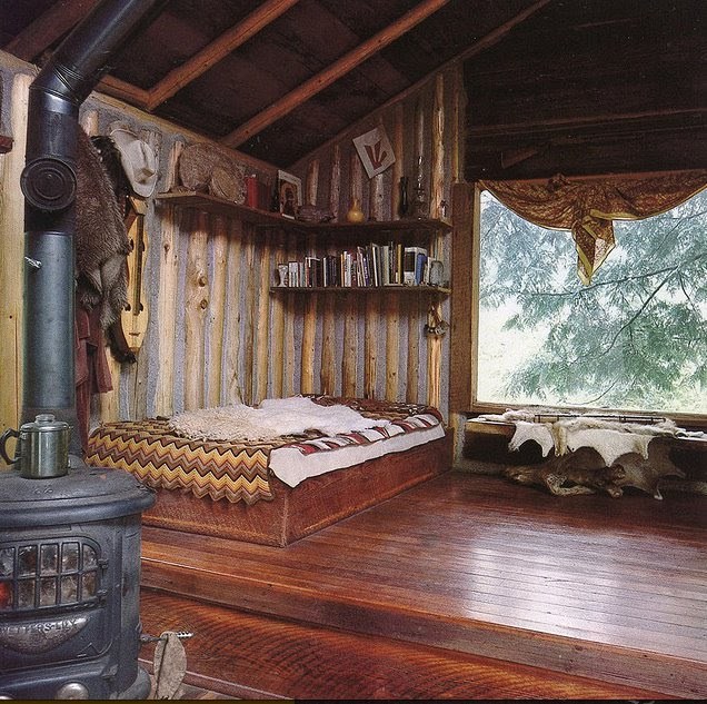 gh0stick:  tumblchorraden:  boredomandterrorconsume:  DREAM HOME.  More rooms at