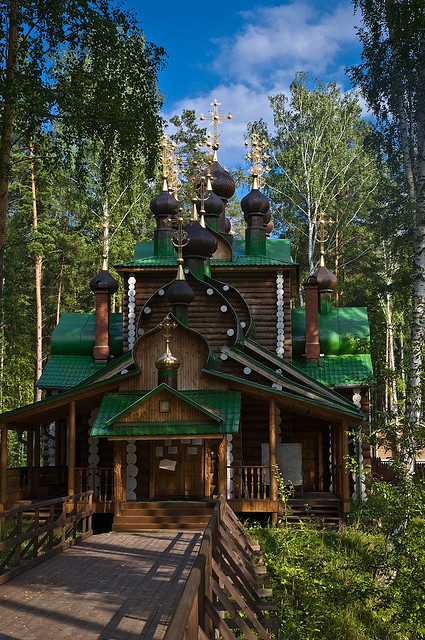 Ganina Yama wooden church near Ekaterinburg, Russia (by oldsamovar).