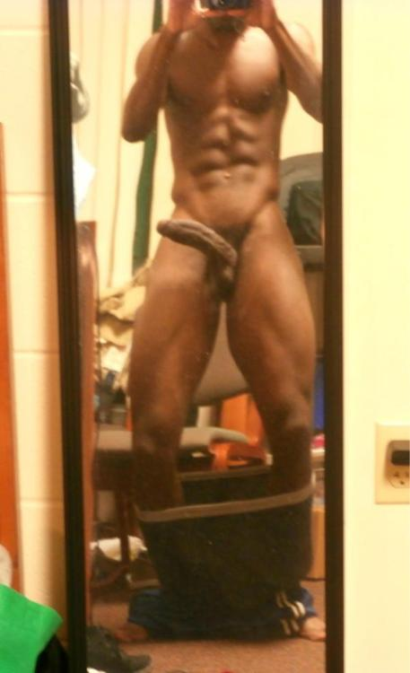 cosmicblackdick:  Wow, he’s shaped amazingly  