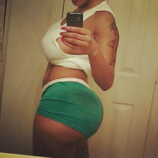 socialnetworksluts:  ASSS!