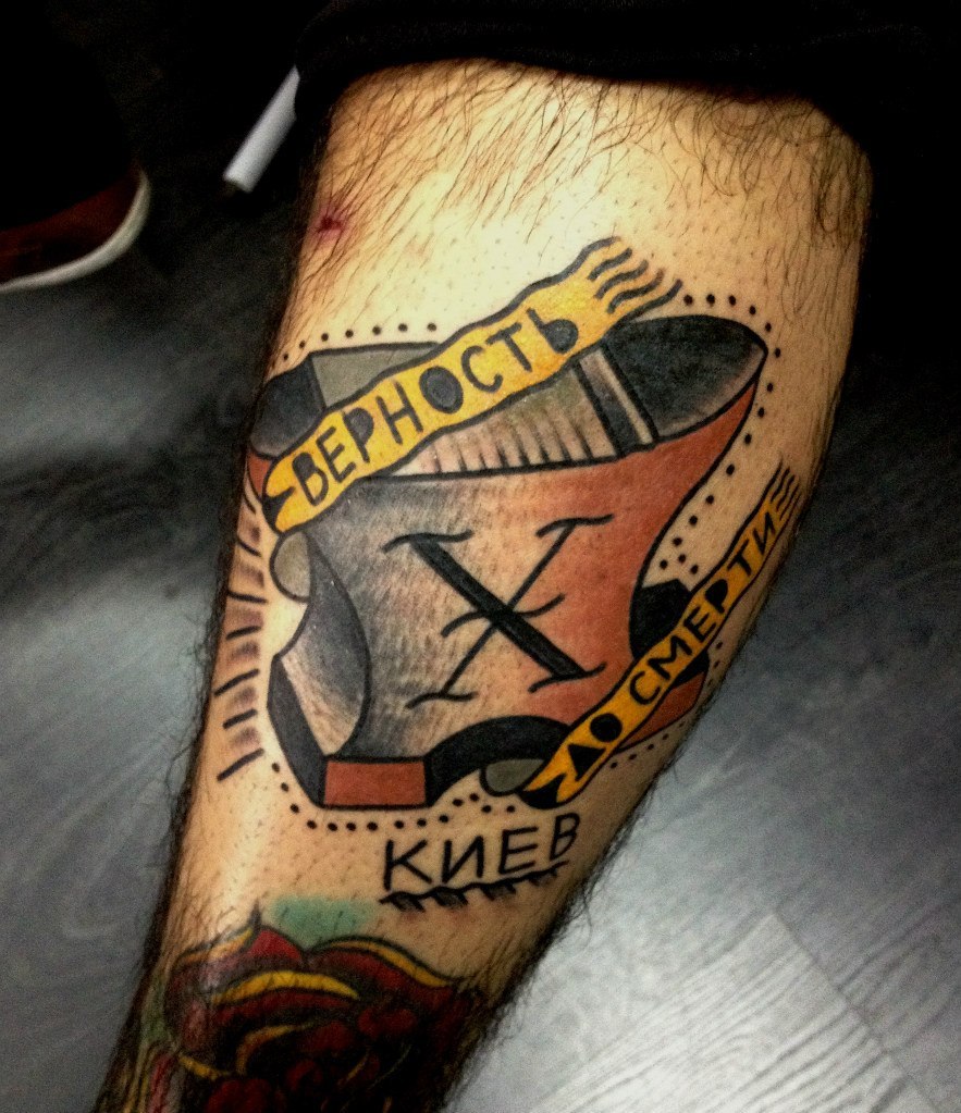 tattoome:
“ follow http://kingdomtattoo.tumblr.com/
”