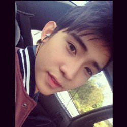 Danistumblring:  On The Way To Uni…Good Arvo From Australia :P I Look Even More