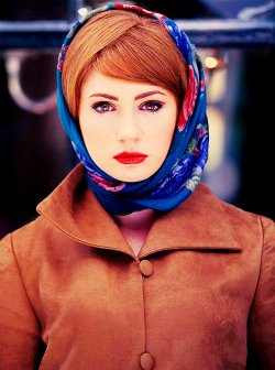 fezzingly:  82/100 Photos of Karen Gillan.