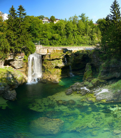 Clear waters at Traun waterfalls in Upper Austria (by stmax1982).