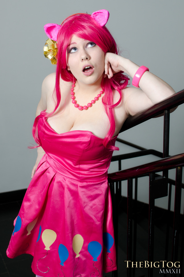 cosplayfever:  What an adorable Pinkie Pie! :D 
